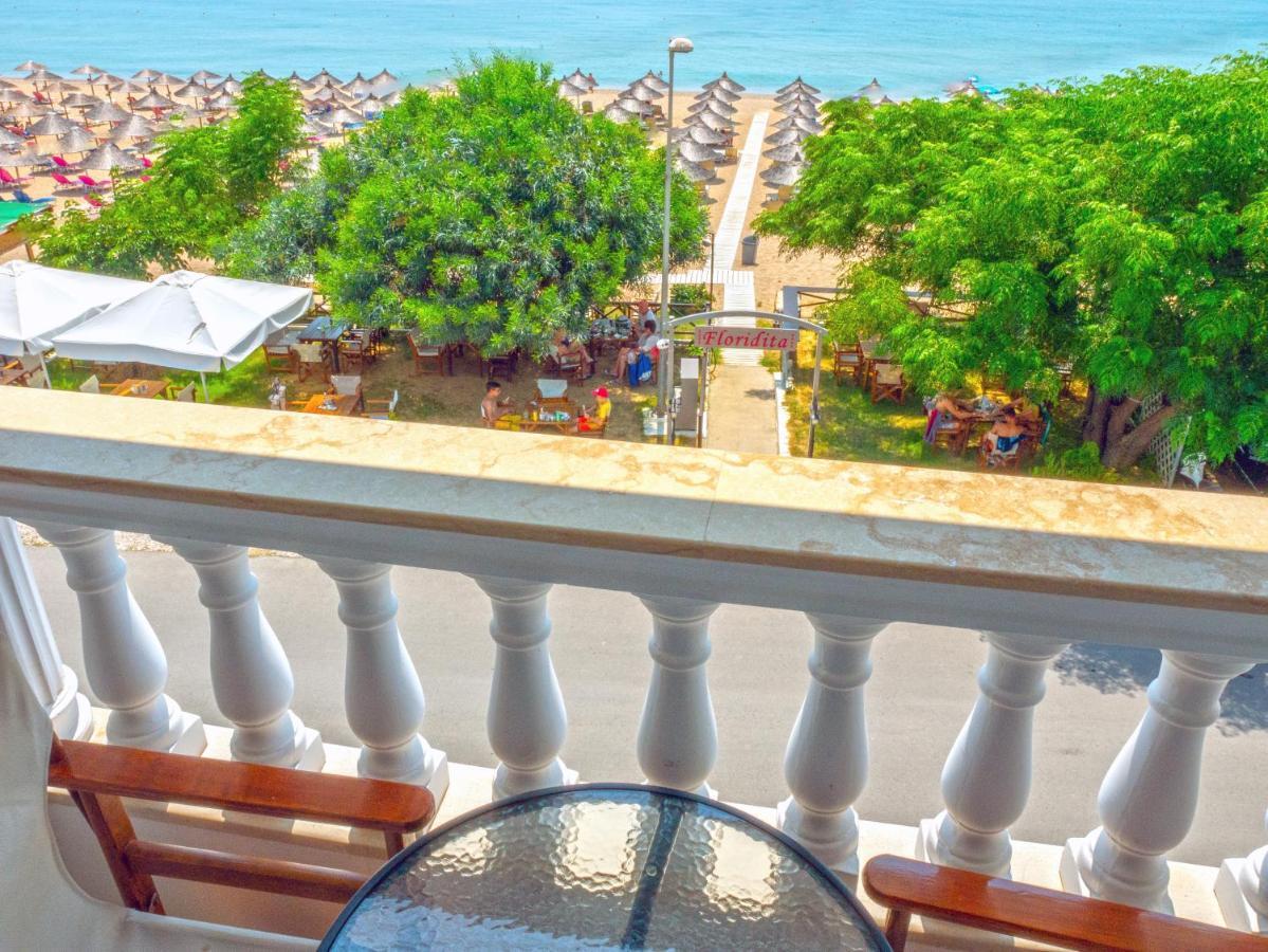 Vrachos Beach Hotel ภายนอก รูปภาพ