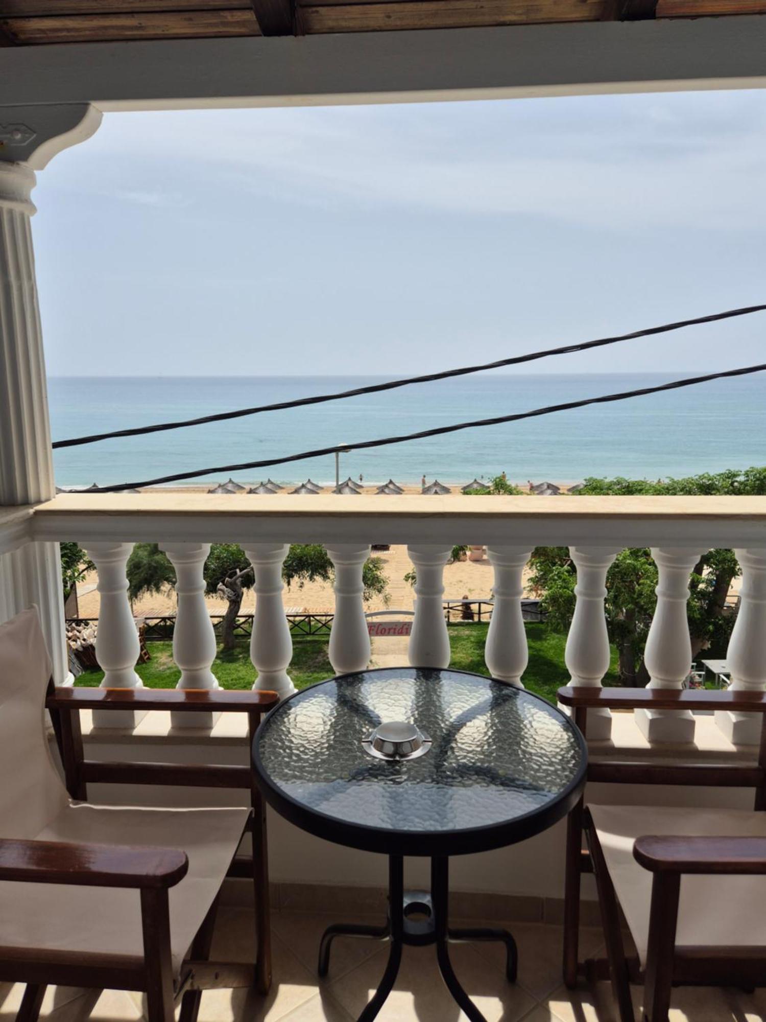 Vrachos Beach Hotel ภายนอก รูปภาพ