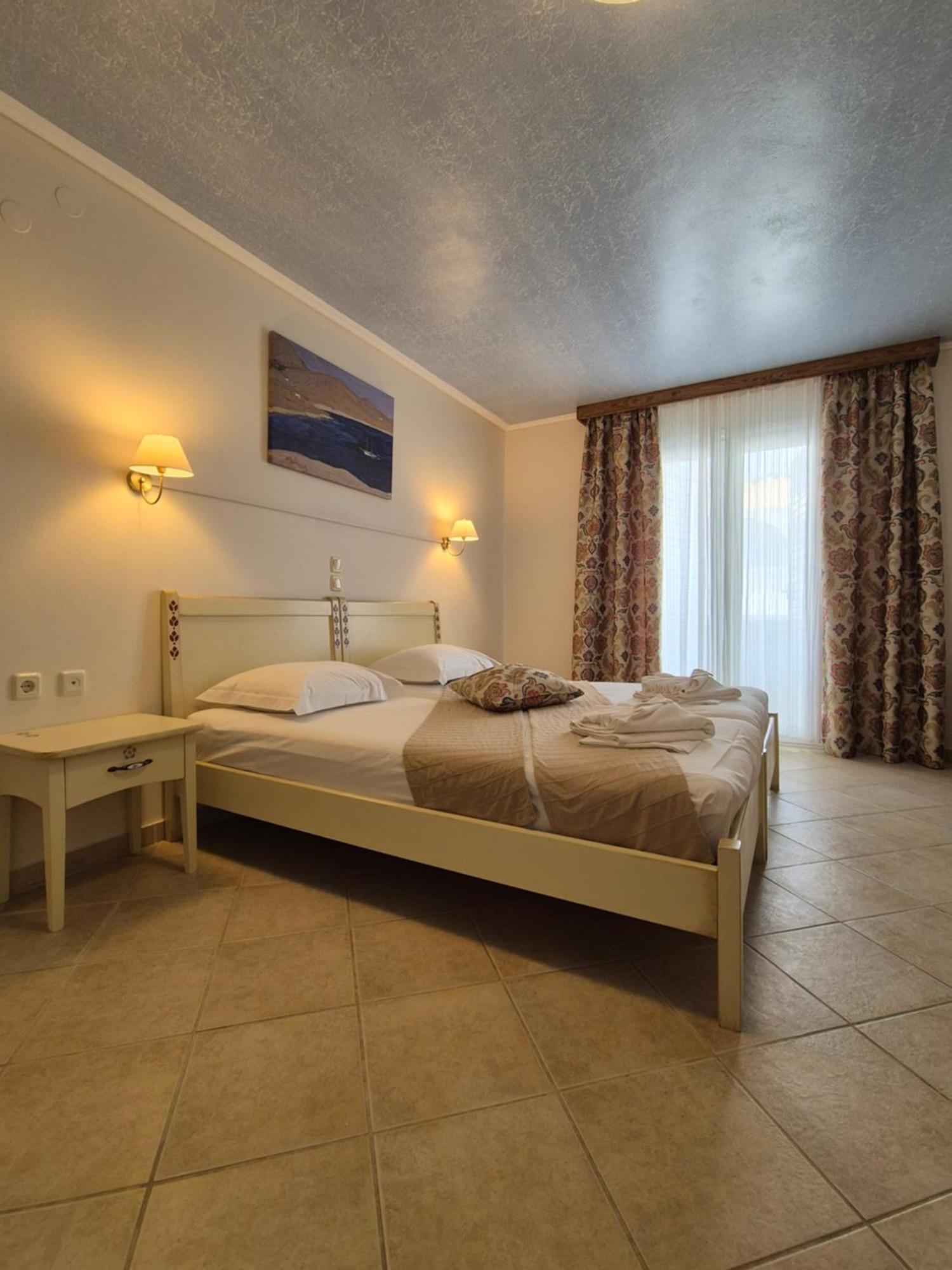 Vrachos Beach Hotel ภายนอก รูปภาพ