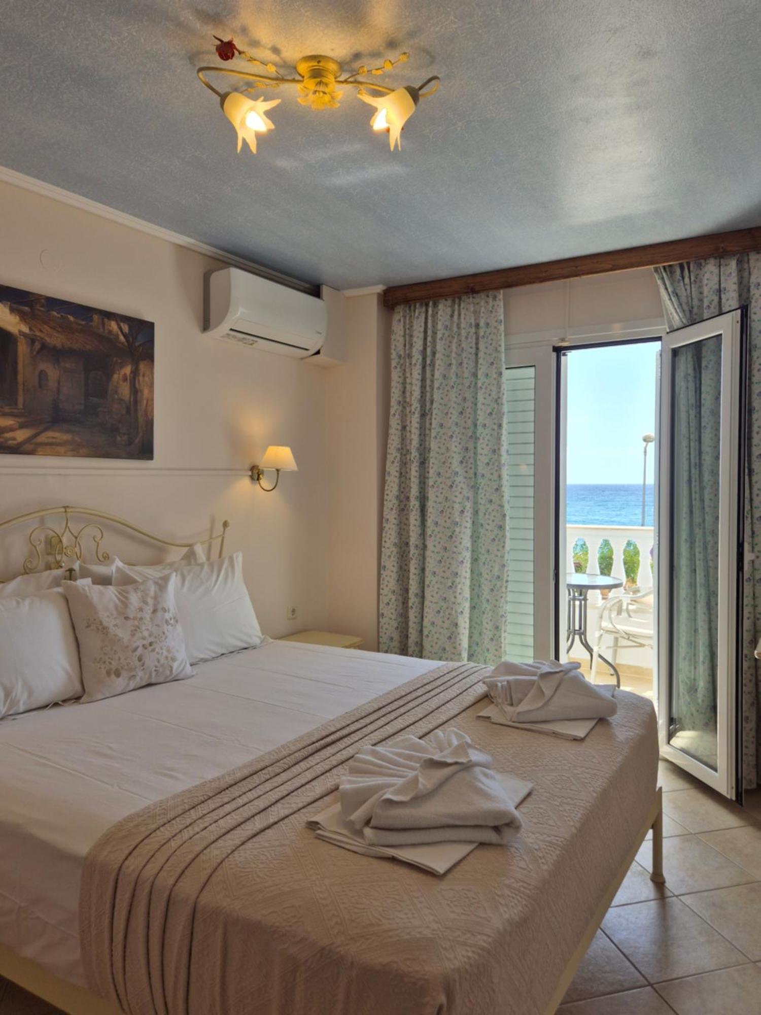 Vrachos Beach Hotel ภายนอก รูปภาพ