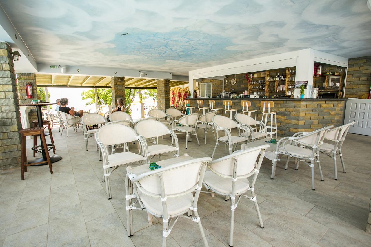 Vrachos Beach Hotel ภายนอก รูปภาพ
